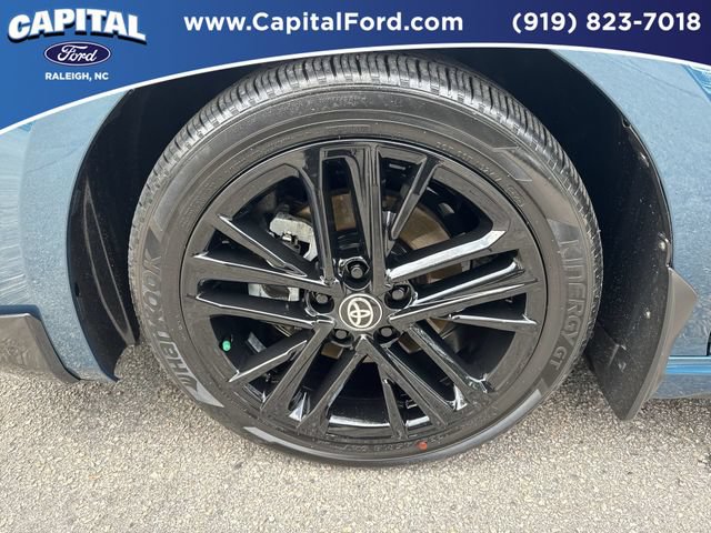 Used 2025 Toyota Camry SE FWD image 13