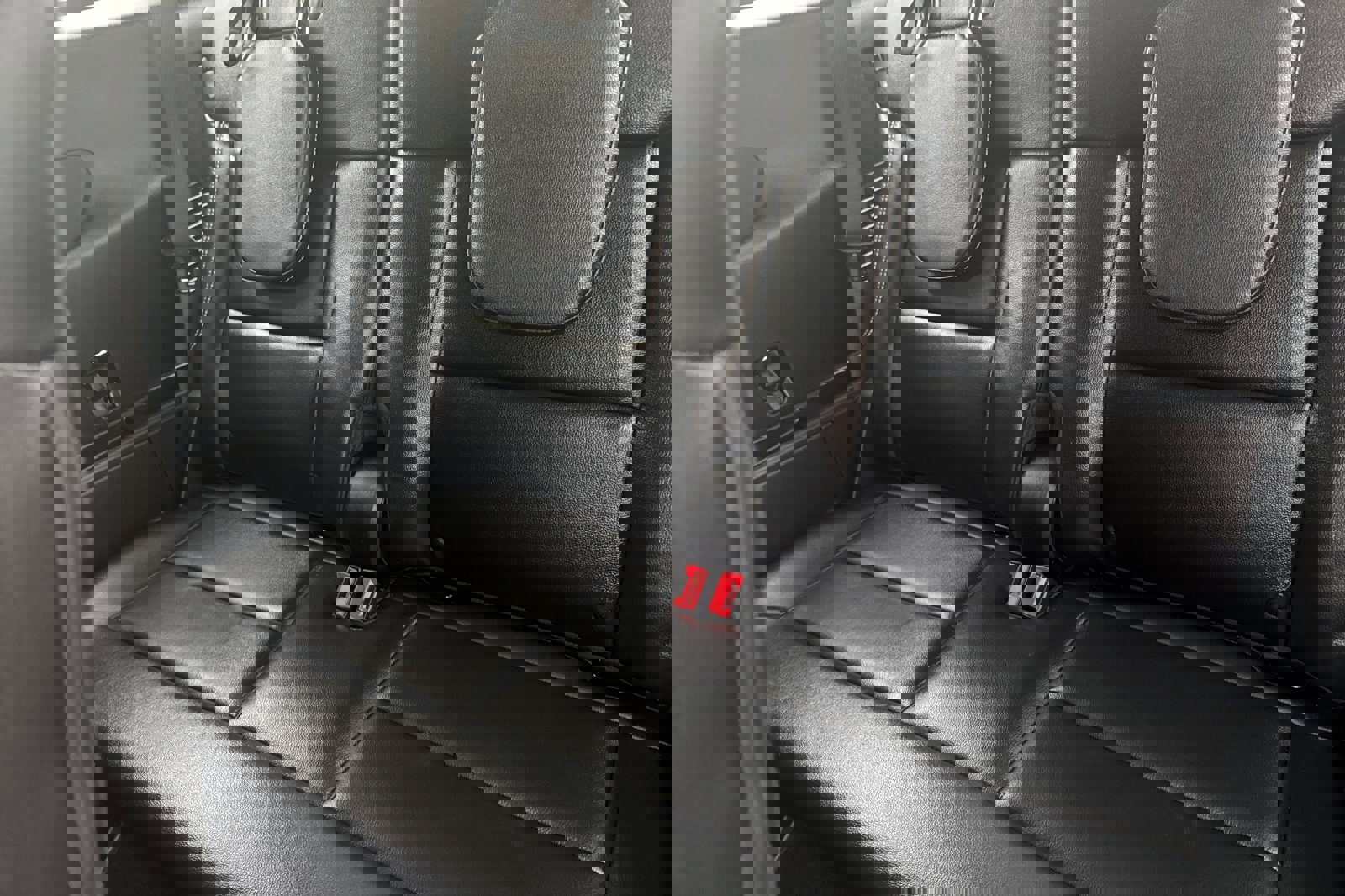 Certified 2022 Ford Explorer ST w/ ST Street Pack image 16