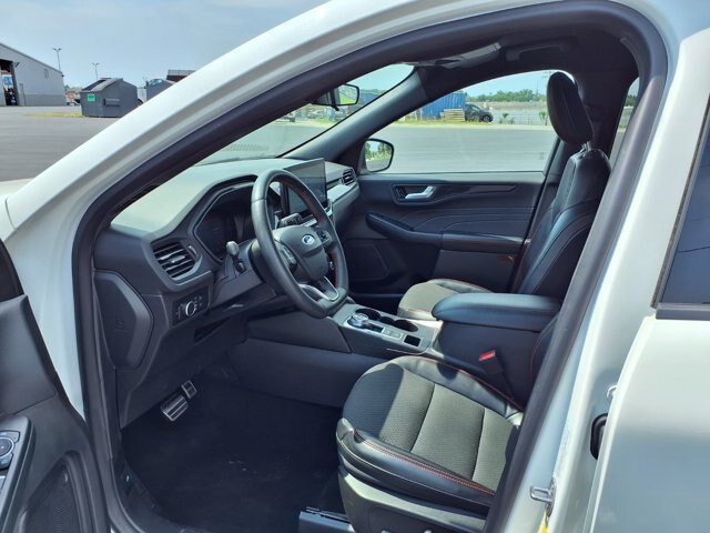 Certified 2023 Ford Escape ST-Line w/ Tech Pack #1 AWD/4WD image 21