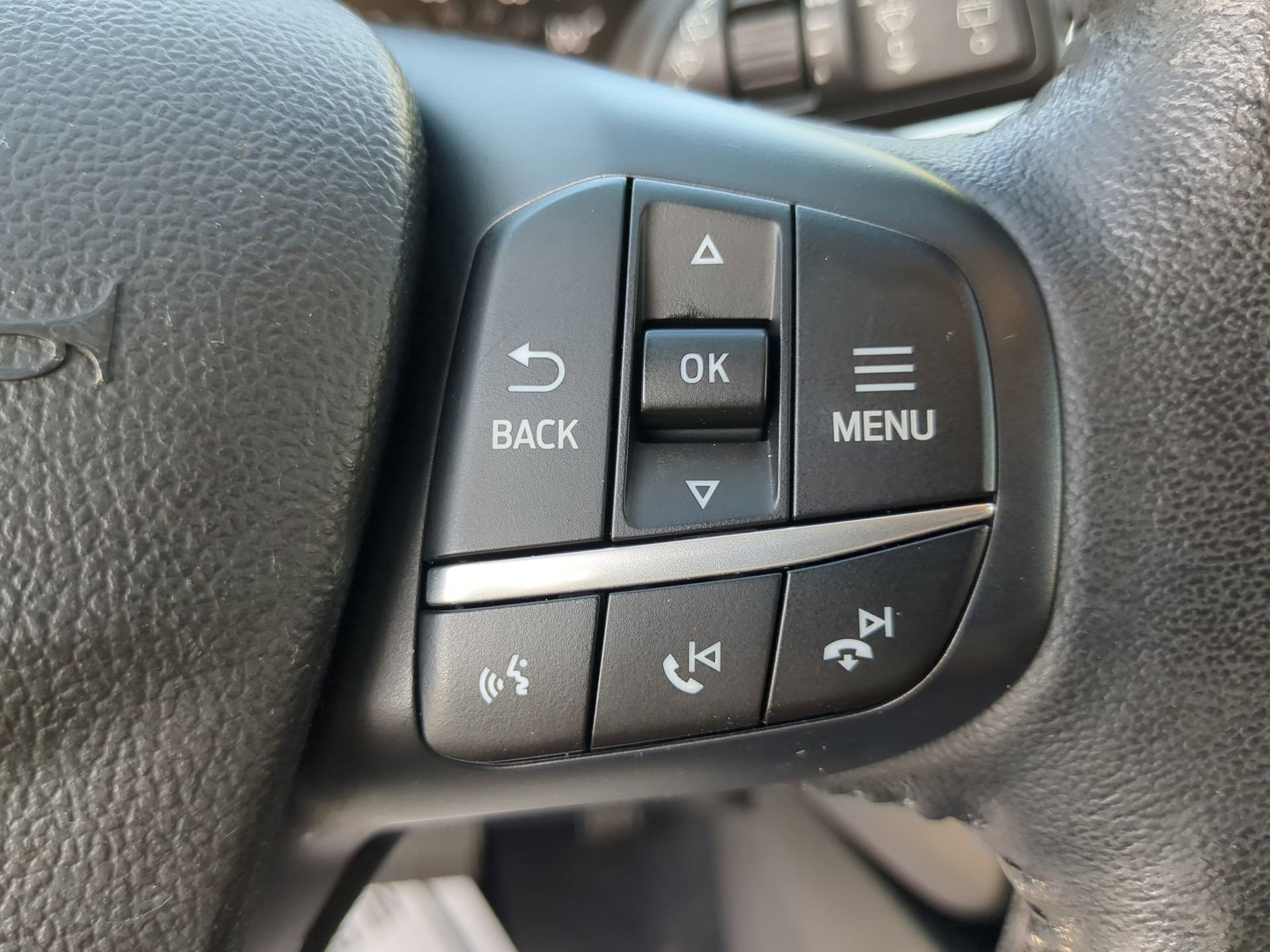 Certified 2020 Ford Escape SEL image 57