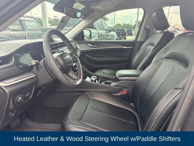 Used 2023 Jeep Grand Cherokee Limited w/ Black Appearance Package RWD image 13