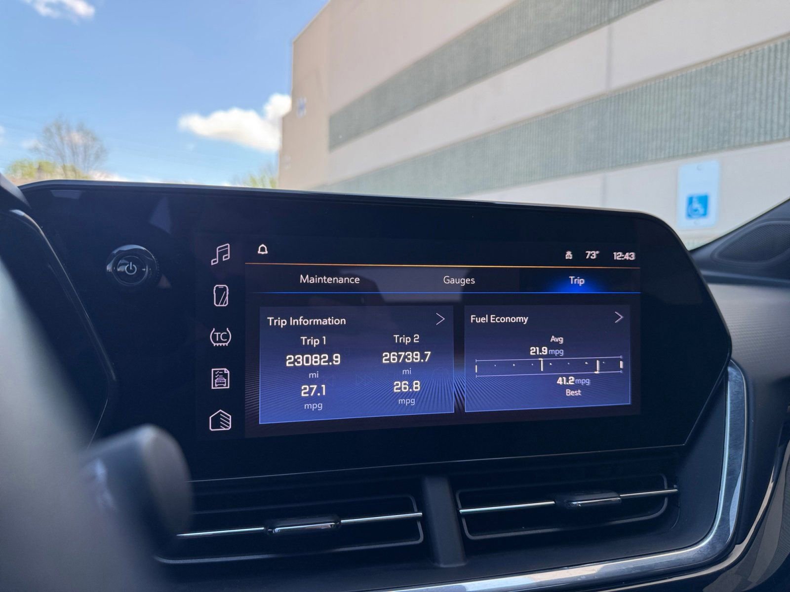 Used 2024 Chevrolet Trax RS w/ Sunroof Package image 26