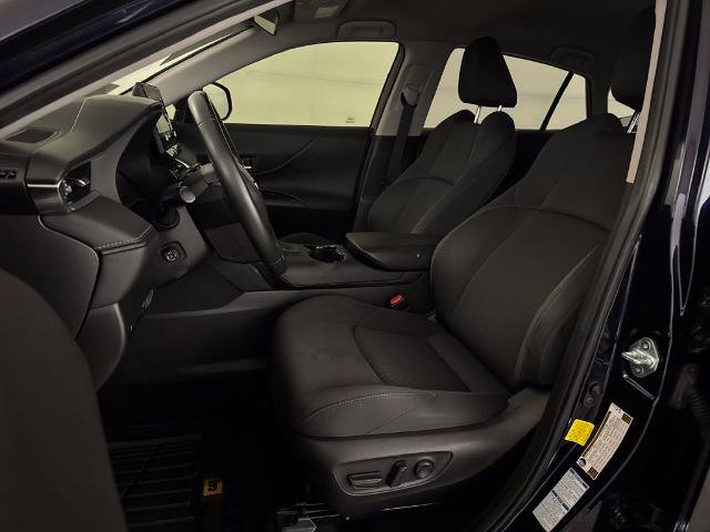 Used 2021 Toyota Venza LE AWD/4WD image 17