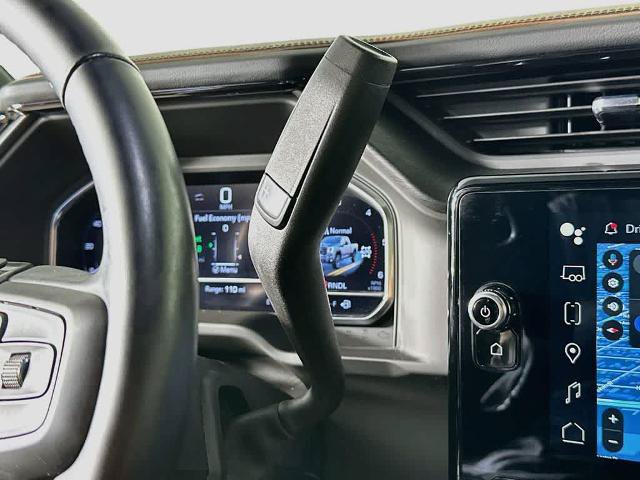 Used 2025 GMC Sierra 2500 AT4 w/ Technology Package AWD/4WD image 19