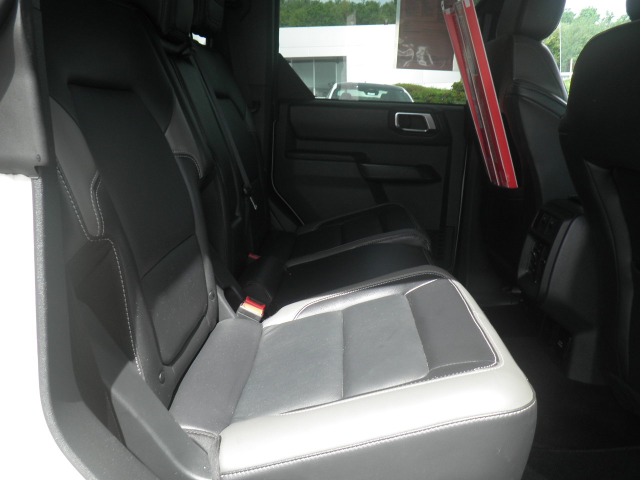 Certified 2025 Ford Bronco Outer Banks AWD/4WD image 23