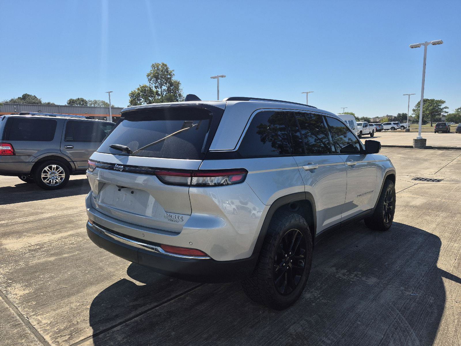 Used 2022 Jeep Grand Cherokee Limited 4xe AWD/4WD image 14
