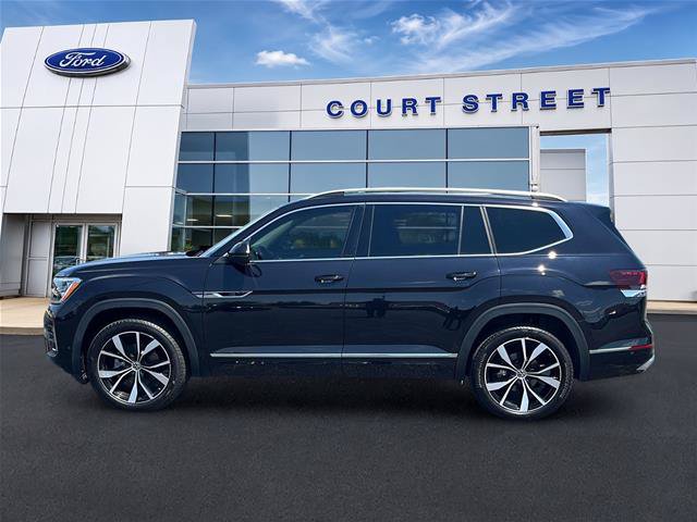 Used 2024 Volkswagen Atlas SEL Premium R-Line AWD/4WD image 8