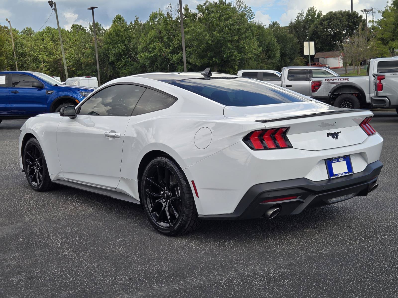 Certified 2025 Ford Mustang Coupe RWD image 11
