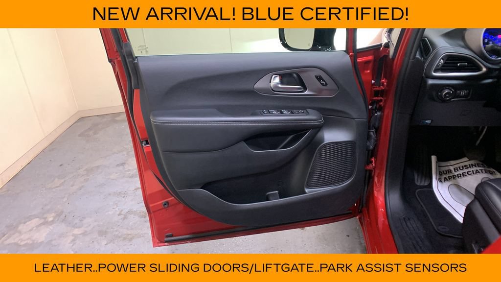 Used 2026 Chrysler Pacifica Select AWD/4WD image 24