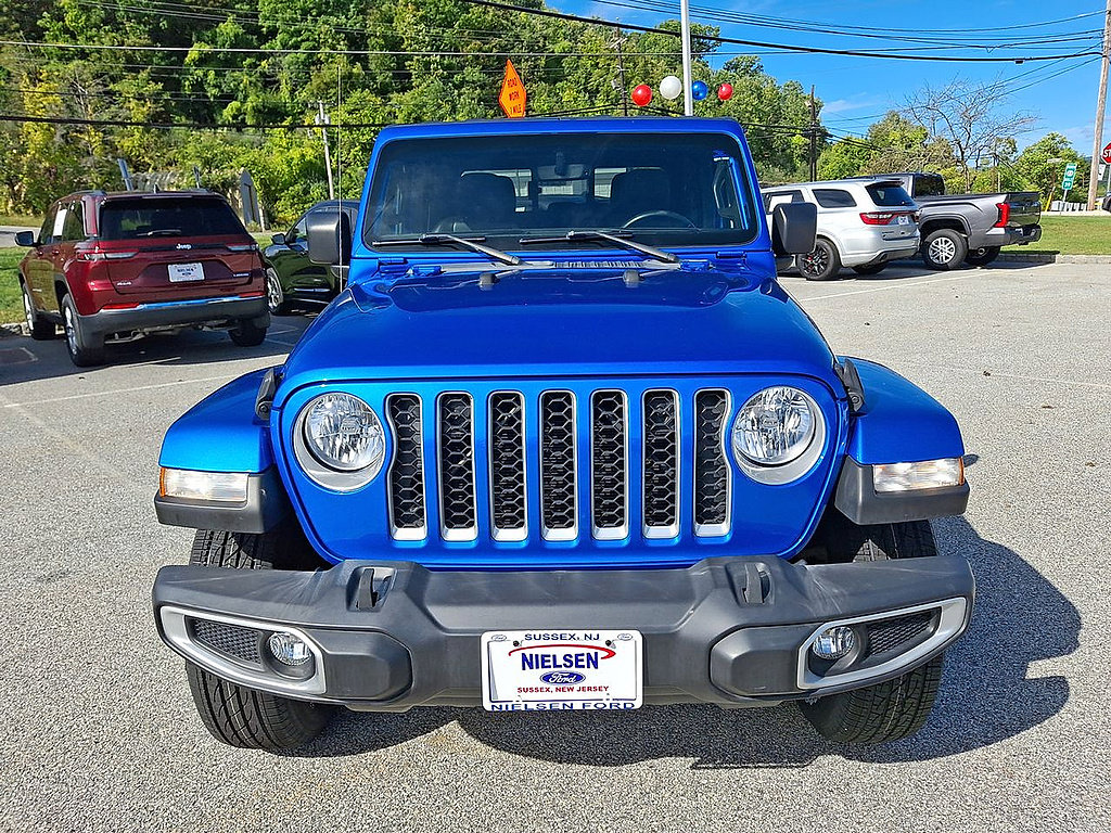 Used 2022 Jeep Gladiator Overland w/ Popular Equipment Package AWD/4WD image 28