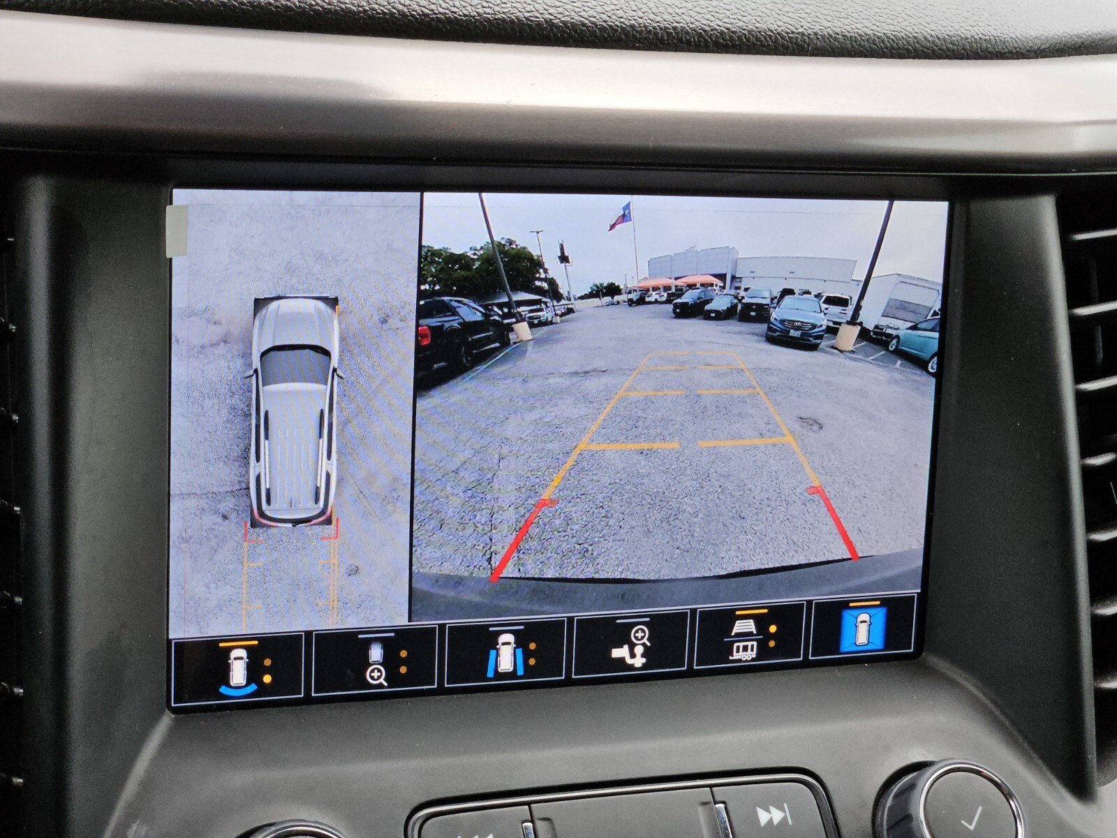 Used 2023 GMC Acadia AT4 w/ Technology Package image 22