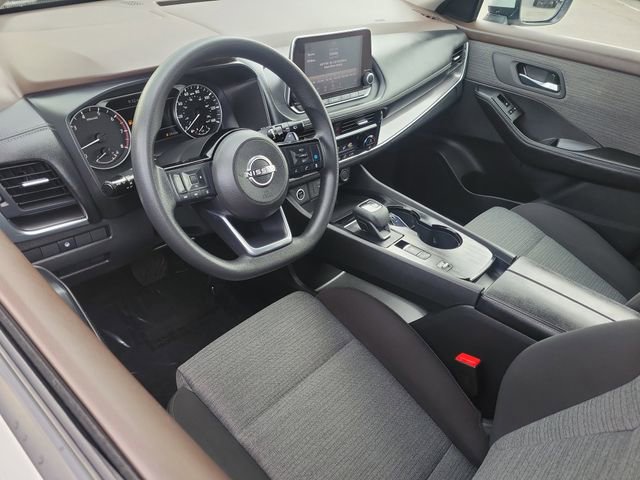 Used 2023 Nissan Rogue SV image 6