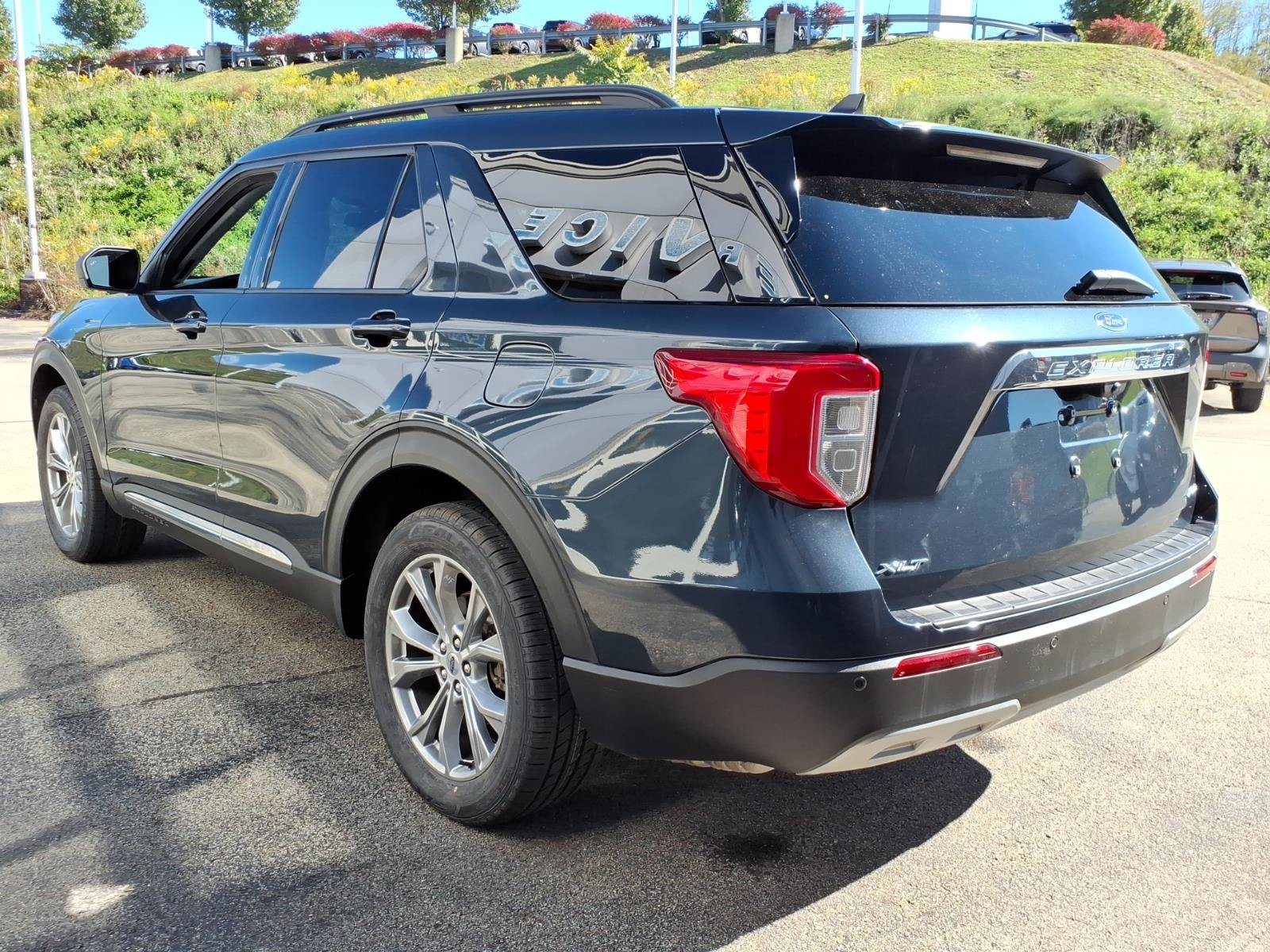 Certified 2023 Ford Explorer XLT w/ Equipment Group 202A AWD/4WD image 4