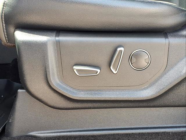 Certified 2018 Ford F150 Raptor w/ Equipment Group 802A Luxury image 25