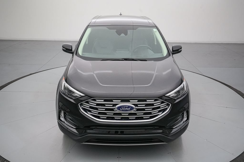 Certified 2023 Ford Edge Titanium AWD/4WD image 9