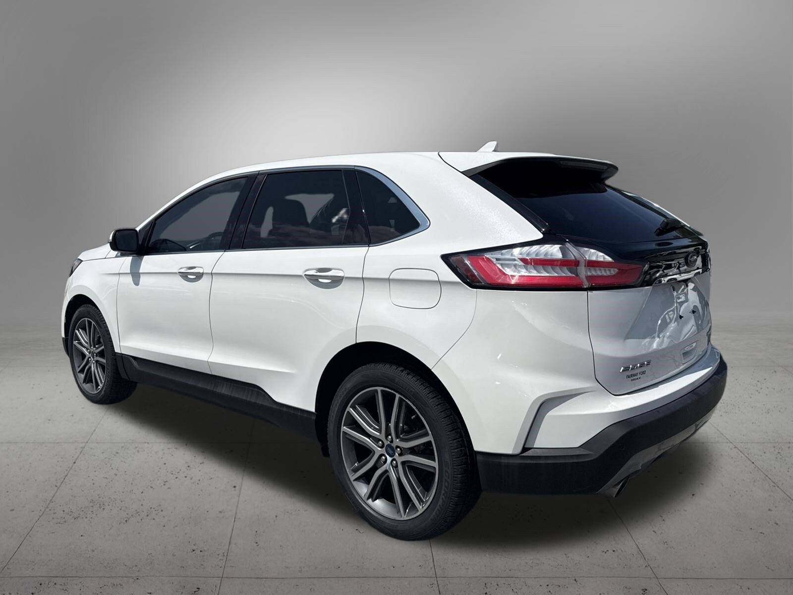 Certified 2020 Ford Edge Titanium FWD image 3