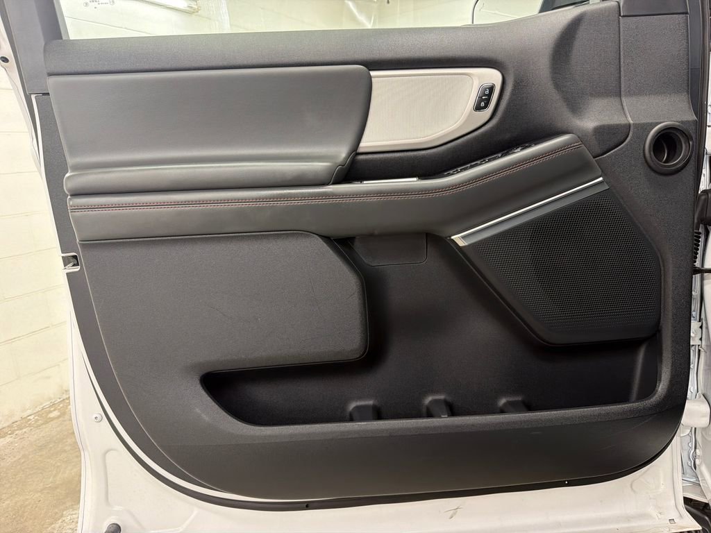 Certified 2025 Ford Expedition Max Active RWD image 17