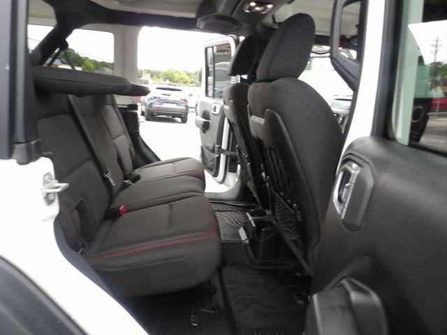 Used 2023 Jeep Wrangler Unlimited Rubicon w/ LED Lighting Group AWD/4WD image 35