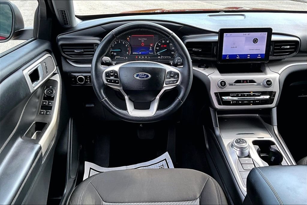 Certified 2023 Ford Explorer XLT AWD/4WD image 5