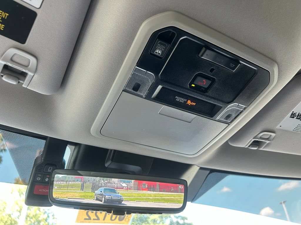 Used 2024 Toyota Tundra Limited AWD/4WD image 24