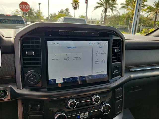 Certified 2022 Ford F150 Platinum w/ Equipment Group 701A High image 26