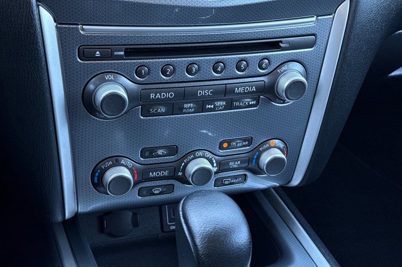 Used 2019 Nissan Pathfinder SL image 22