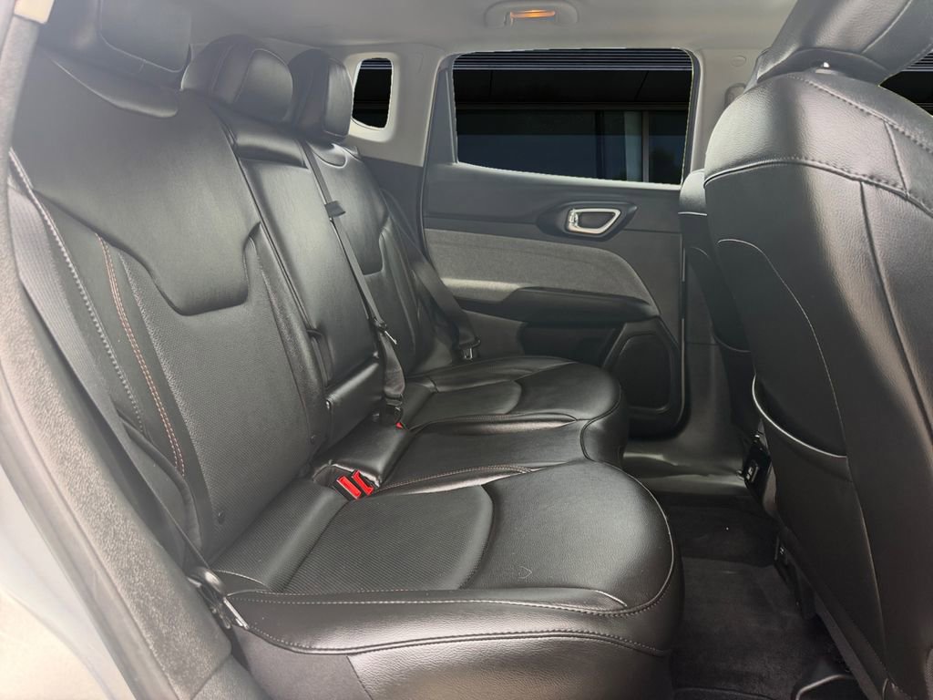 Used 2022 Jeep Compass Latitude AWD/4WD image 20