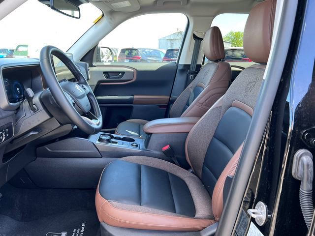 Certified 2025 Ford Bronco Sport Outer Banks w/ Outer Banks Tech Package+ AWD/4WD image 10