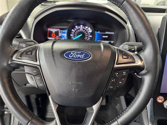 Certified 2024 Ford Edge Titanium AWD/4WD image 13