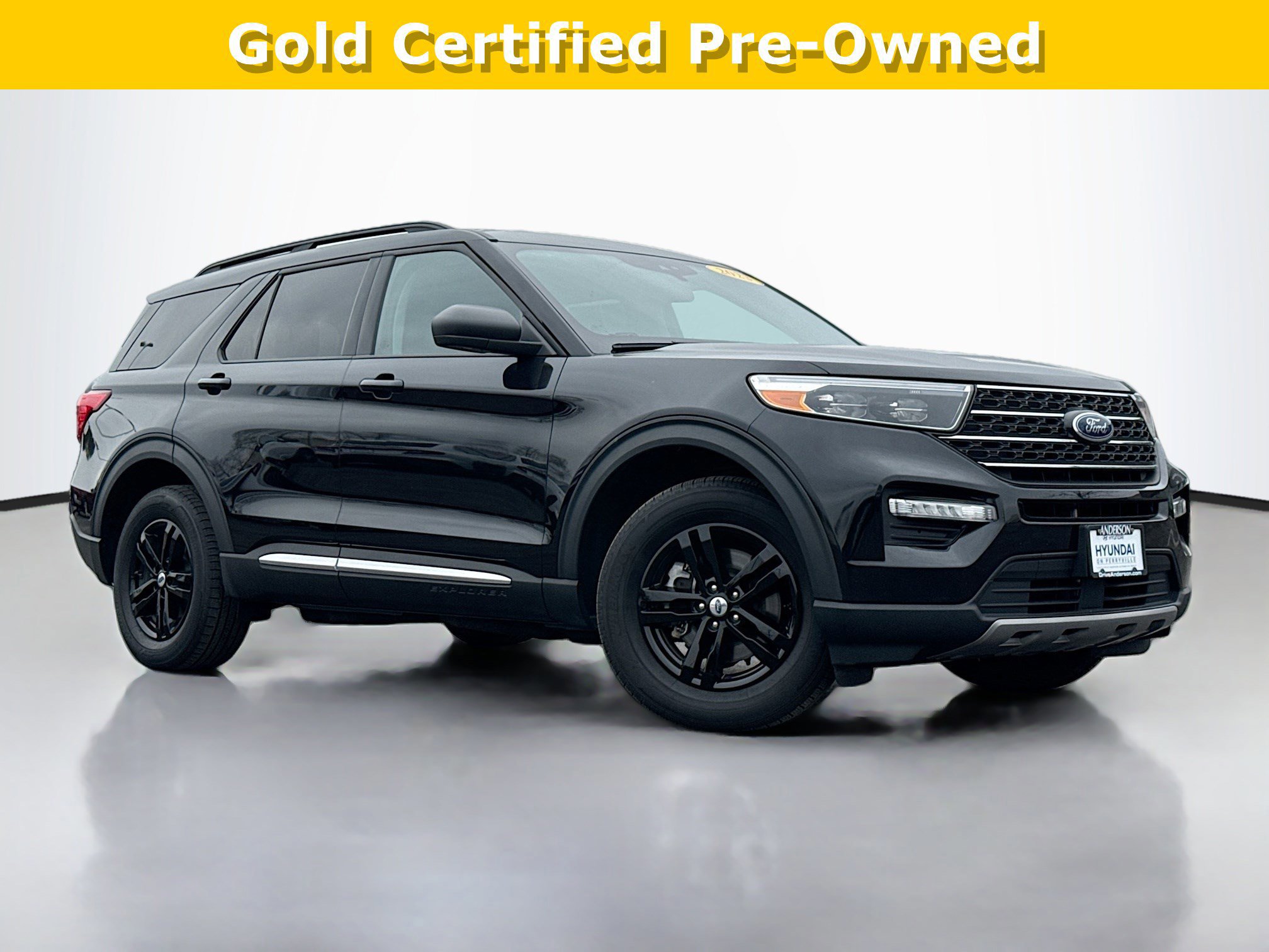 Certified 2023 Ford Explorer XLT w/ Equipment Group 202A image 4