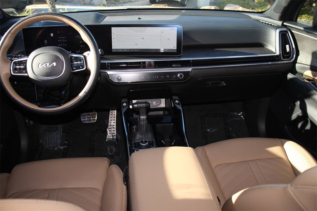 Used 2024 Kia Sorento SX Prestige w/ Olive Brown Leather Package image 20