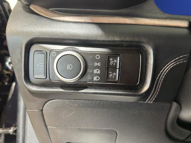 Certified 2023 Ford Explorer Platinum w/ Technology Package AWD/4WD image 12