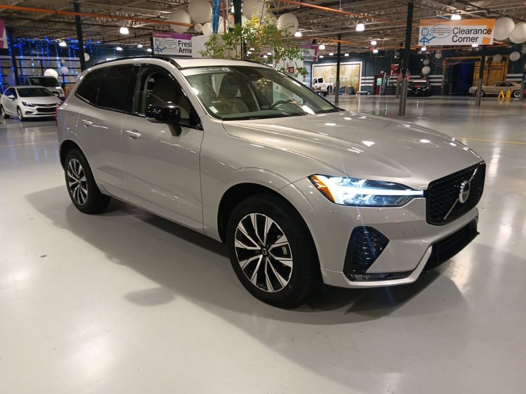 Used 2024 Volvo XC60 B5 Core w/ Protection Package Premier AWD/4WD video 1