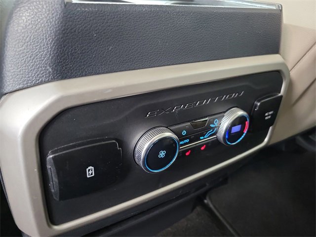 Certified 2022 Ford Expedition Limited image 24