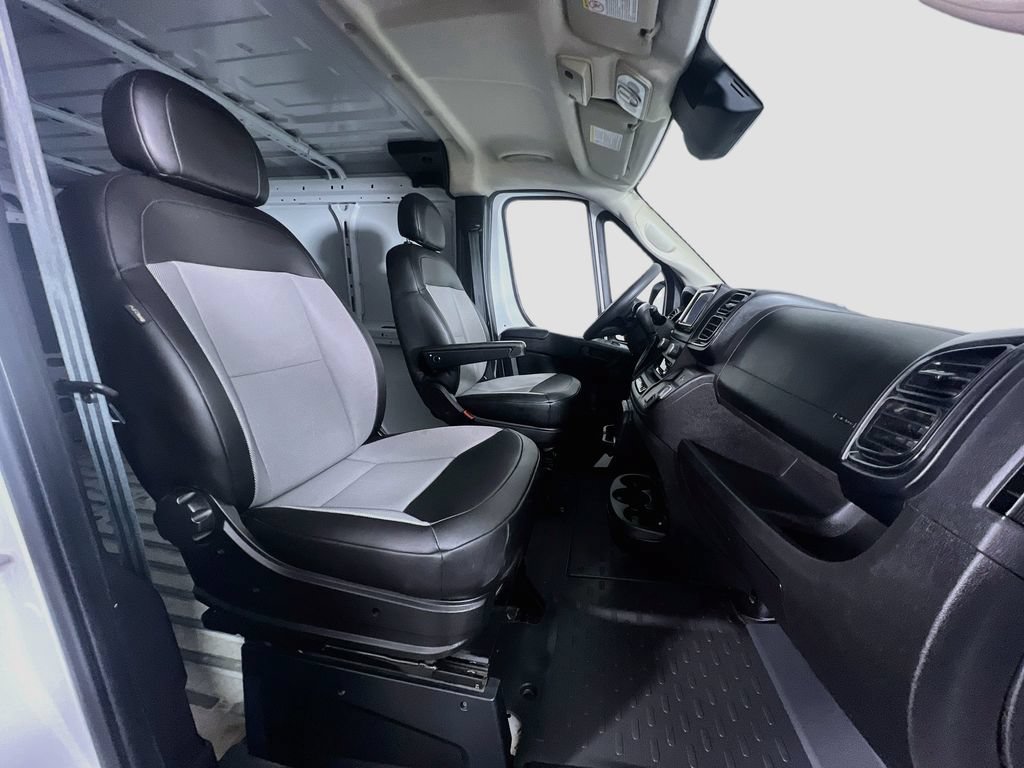 Used 2025 RAM ProMaster 2500 w/ Convenience Group FWD image 29