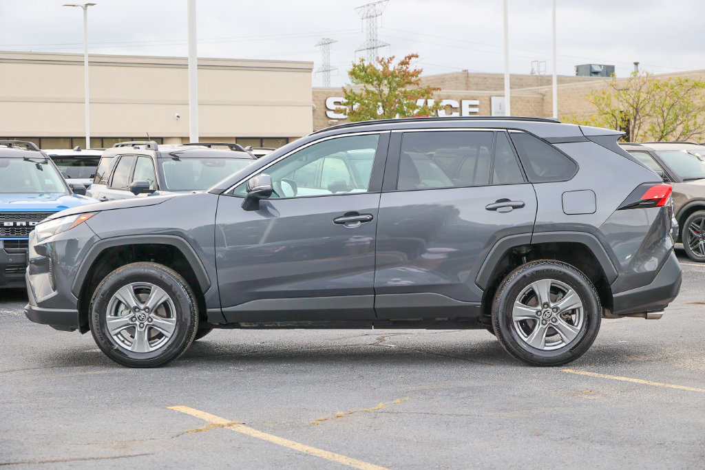 Used 2025 Toyota RAV4 XLE AWD/4WD image 26