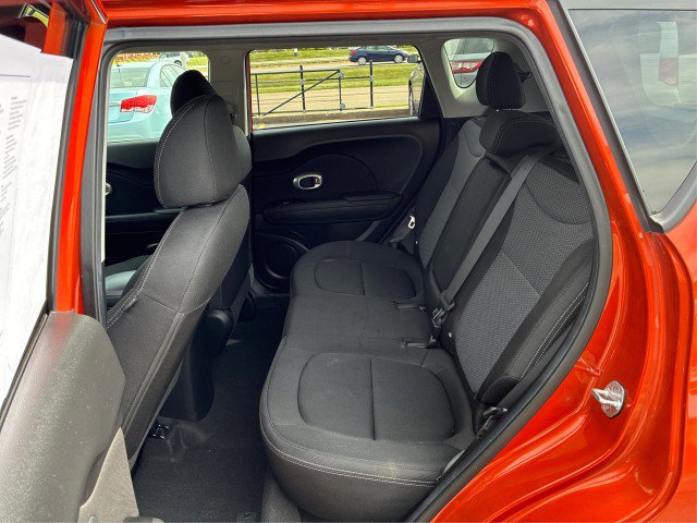 Used 2018 Kia Soul + FWD image 10