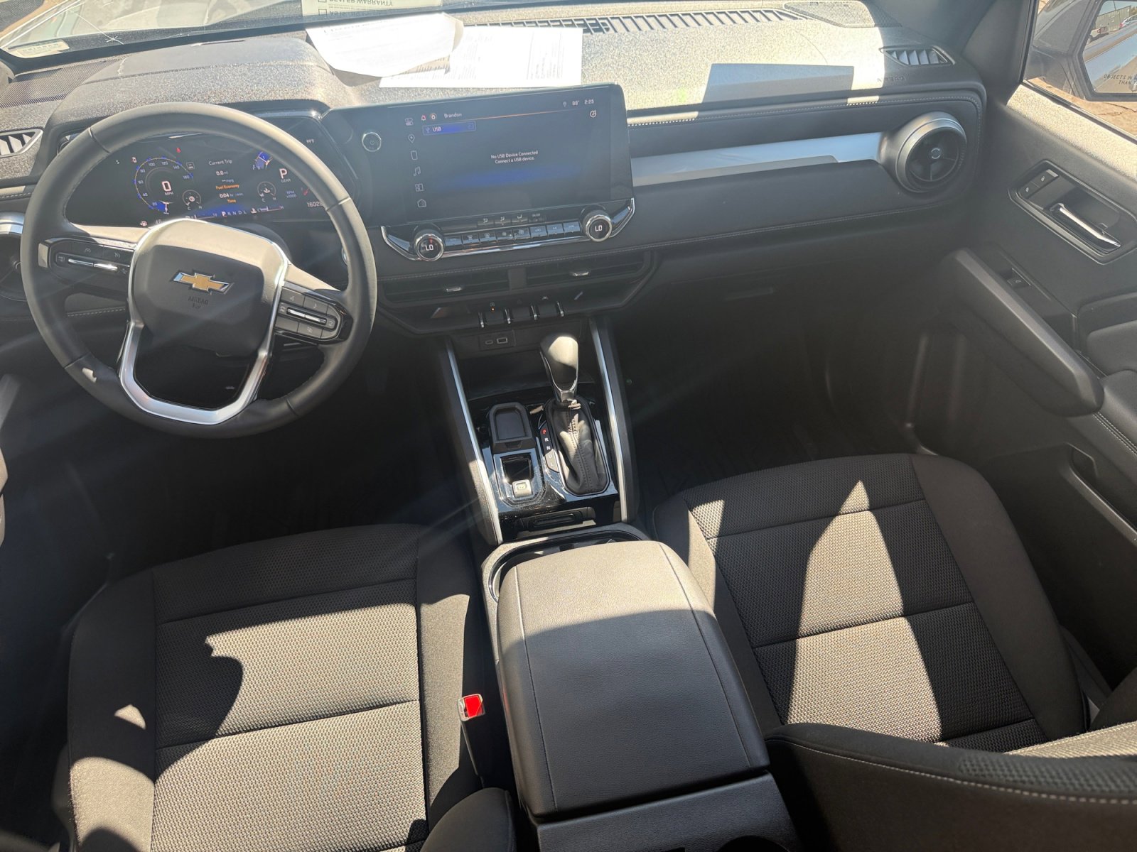 Used 2024 Chevrolet Colorado LT w/ LT Convenience Package image 17