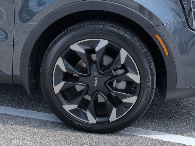 Used 2025 Kia Sorento SX FWD image 11