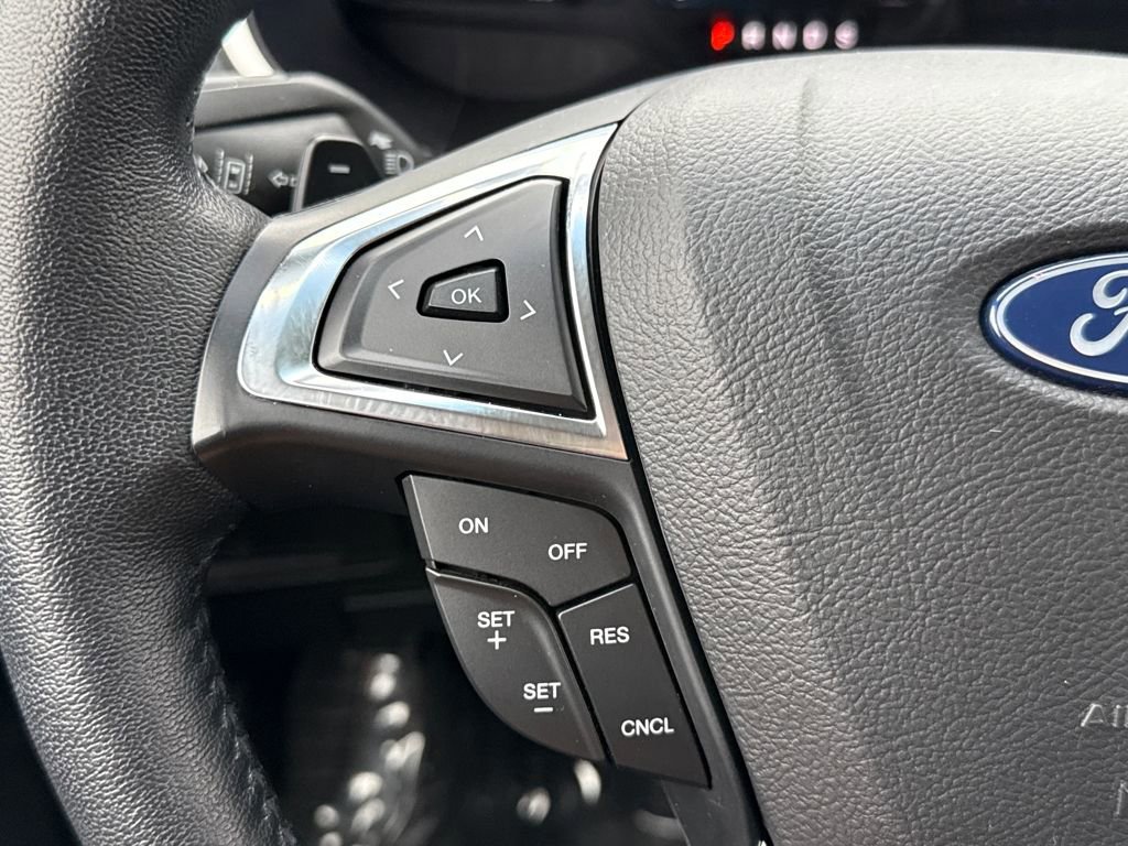 Certified 2020 Ford Edge Titanium w/ Class II Trailer Tow Package image 18