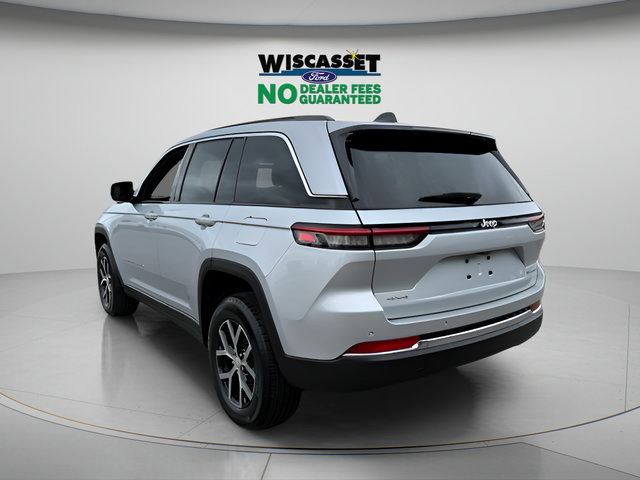 Used 2025 Jeep Grand Cherokee Limited AWD/4WD image 28