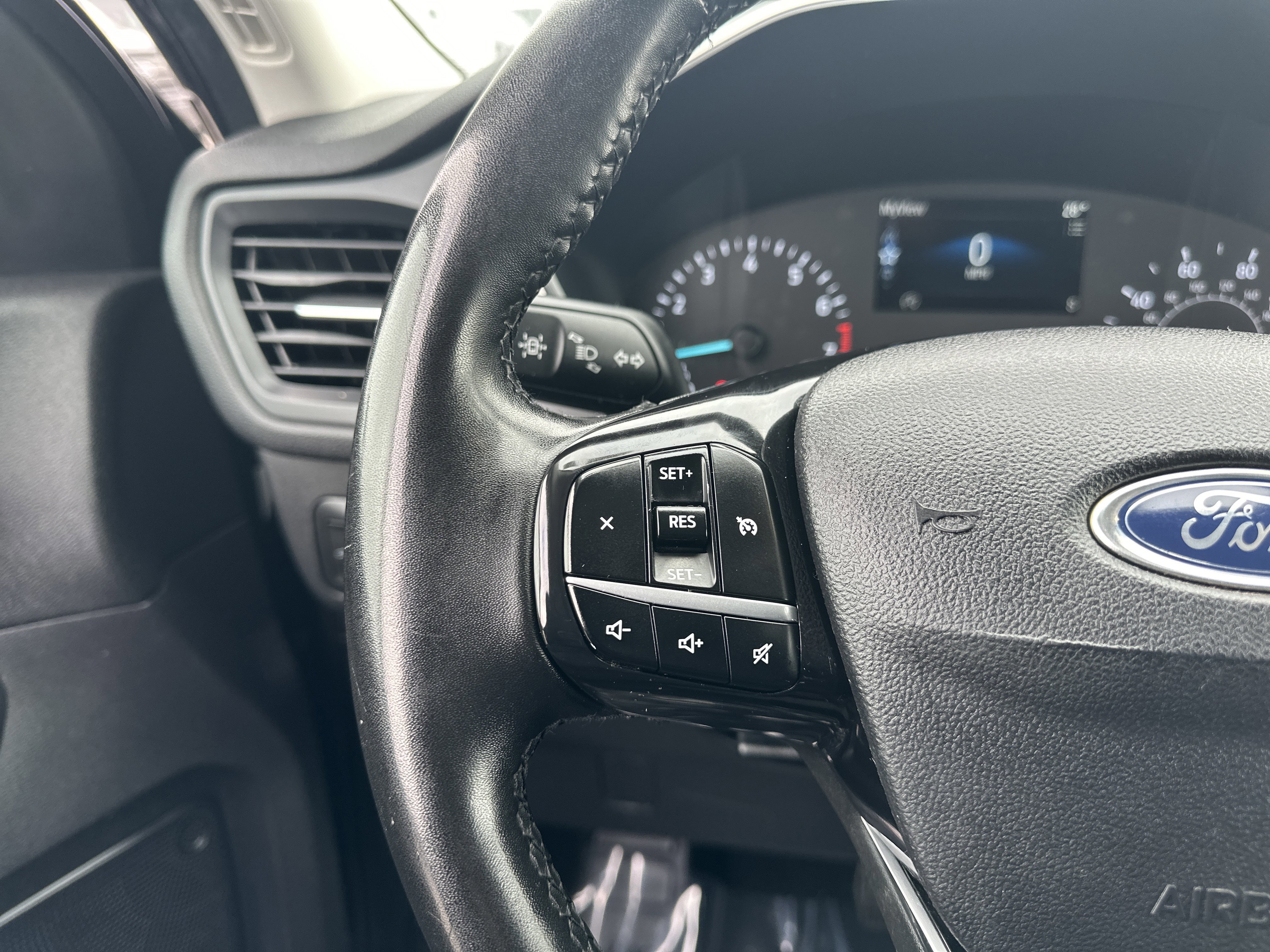 Certified 2022 Ford Escape SE w/ Convenience Package image 20