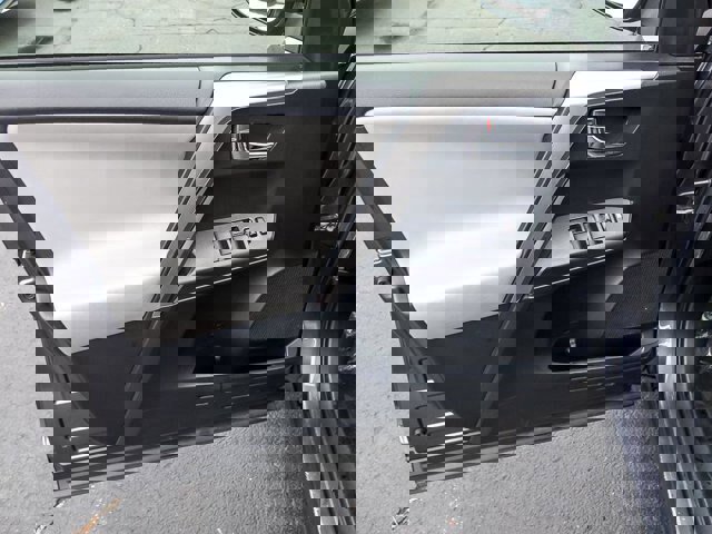 Used 2018 Toyota RAV4 XLE image 26