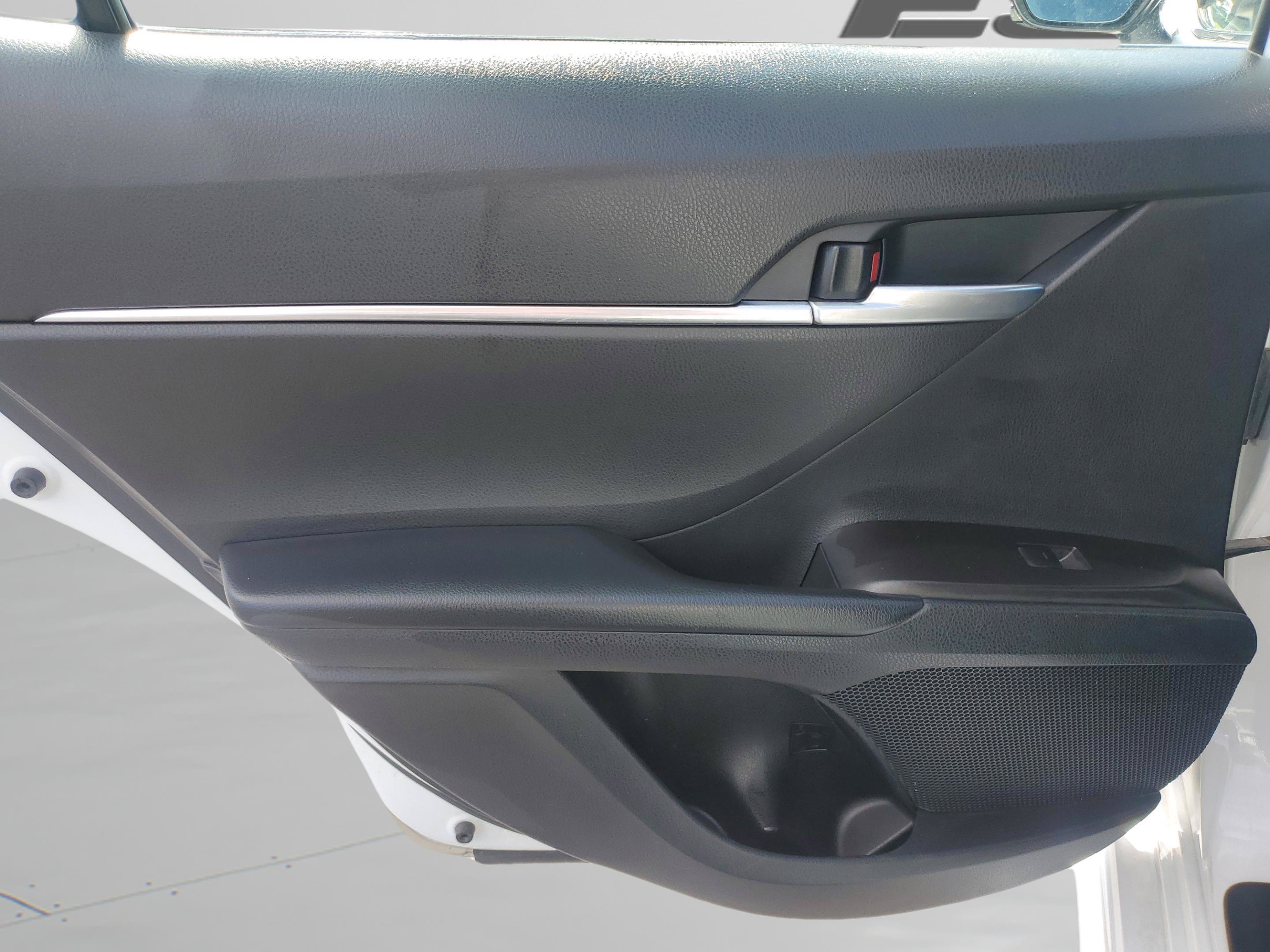 Used 2024 Toyota Camry SE FWD image 12