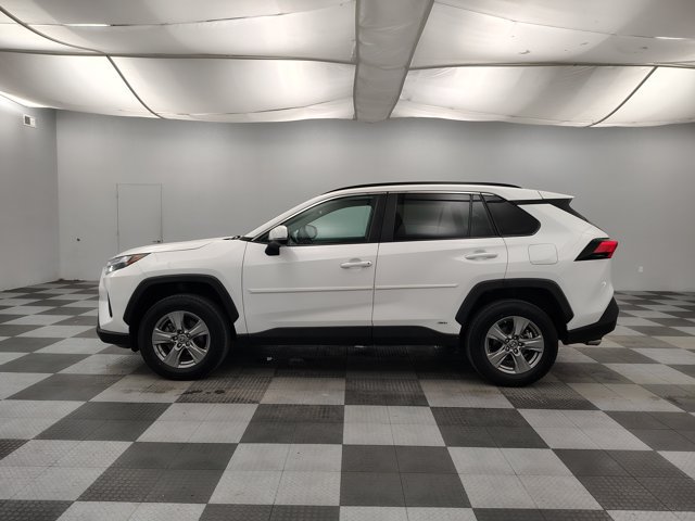 Used 2024 Toyota RAV4 LE AWD/4WD image 6