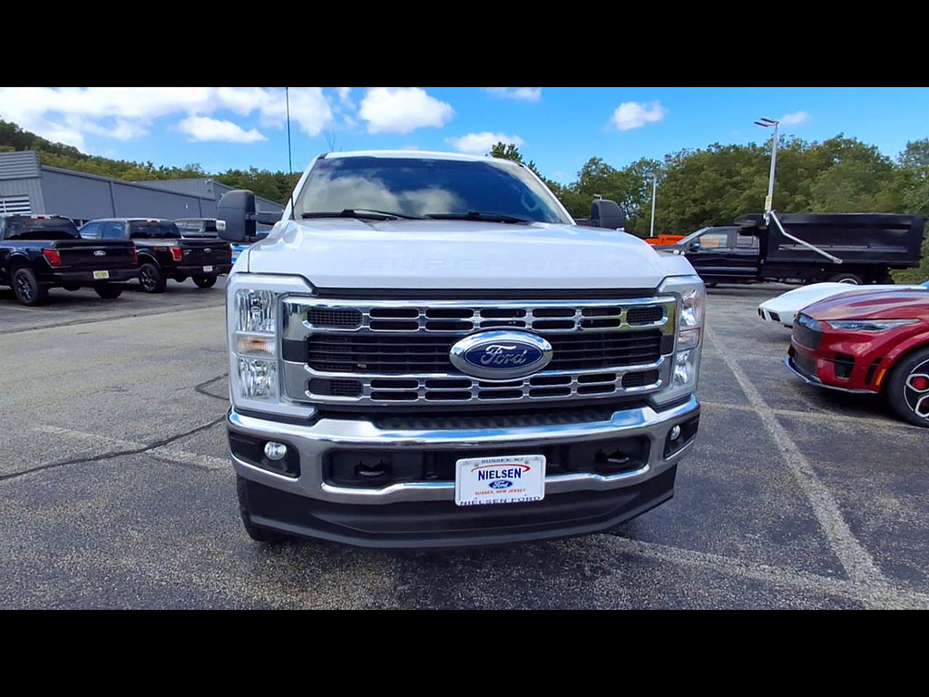 Certified 2024 Ford F250 XLT w/ FX4 Off-Road Package AWD/4WD image 3