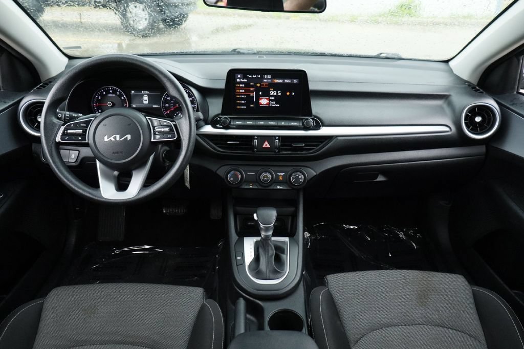Used 2024 Kia Forte LXS FWD image 18