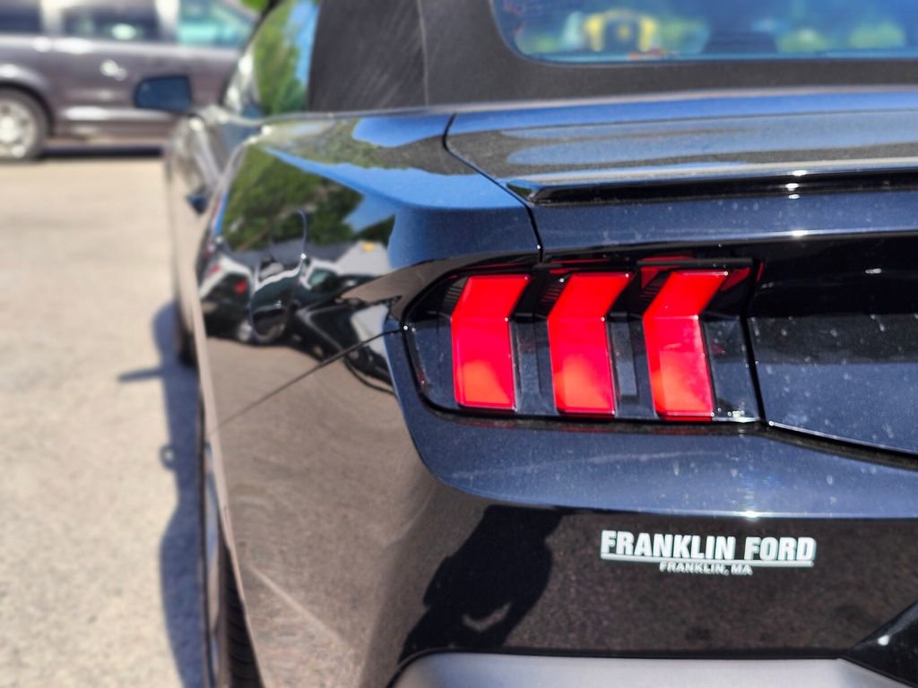 Certified 2025 Ford Mustang Premium RWD image 9