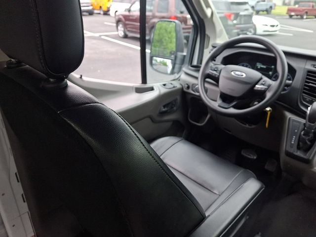 Certified 2020 Ford Transit 250 Low Roof RWD image 24