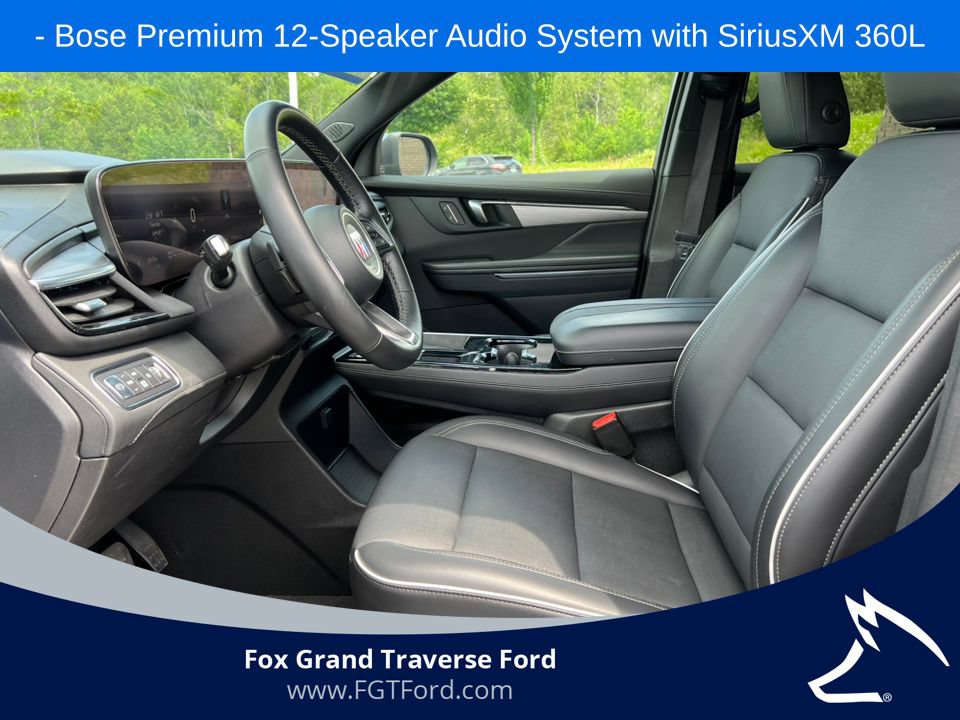 Used 2025 Buick Enclave Preferred AWD/4WD image 3